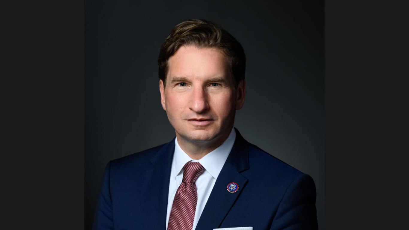 Dean Phillips Biography